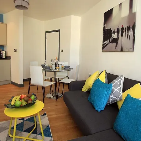 The Marsh - Amazing City Centre 2bed Apt * 布里斯托