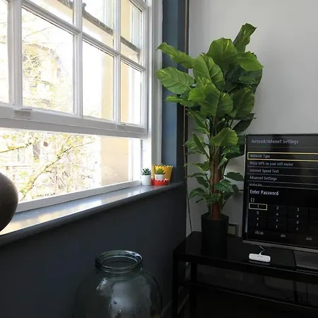 The Marsh - Amazing City Centre 2bed Apt * 布里斯托